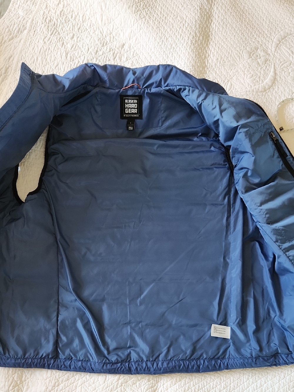 Men's Vest - Picture 6 of 9